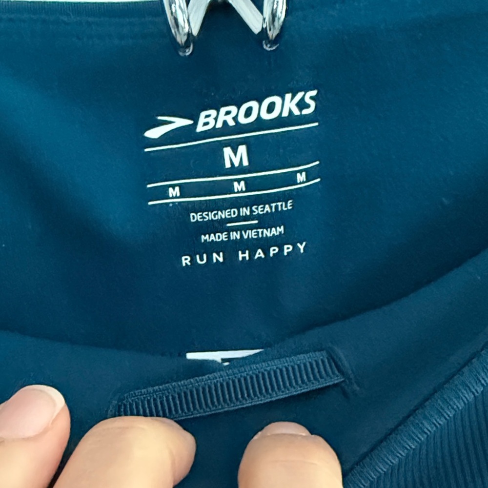 NWT Brooks Women’s Momentum Thermal Tights - Dark Teal/ “ocean drive” - Picture 3 of 5